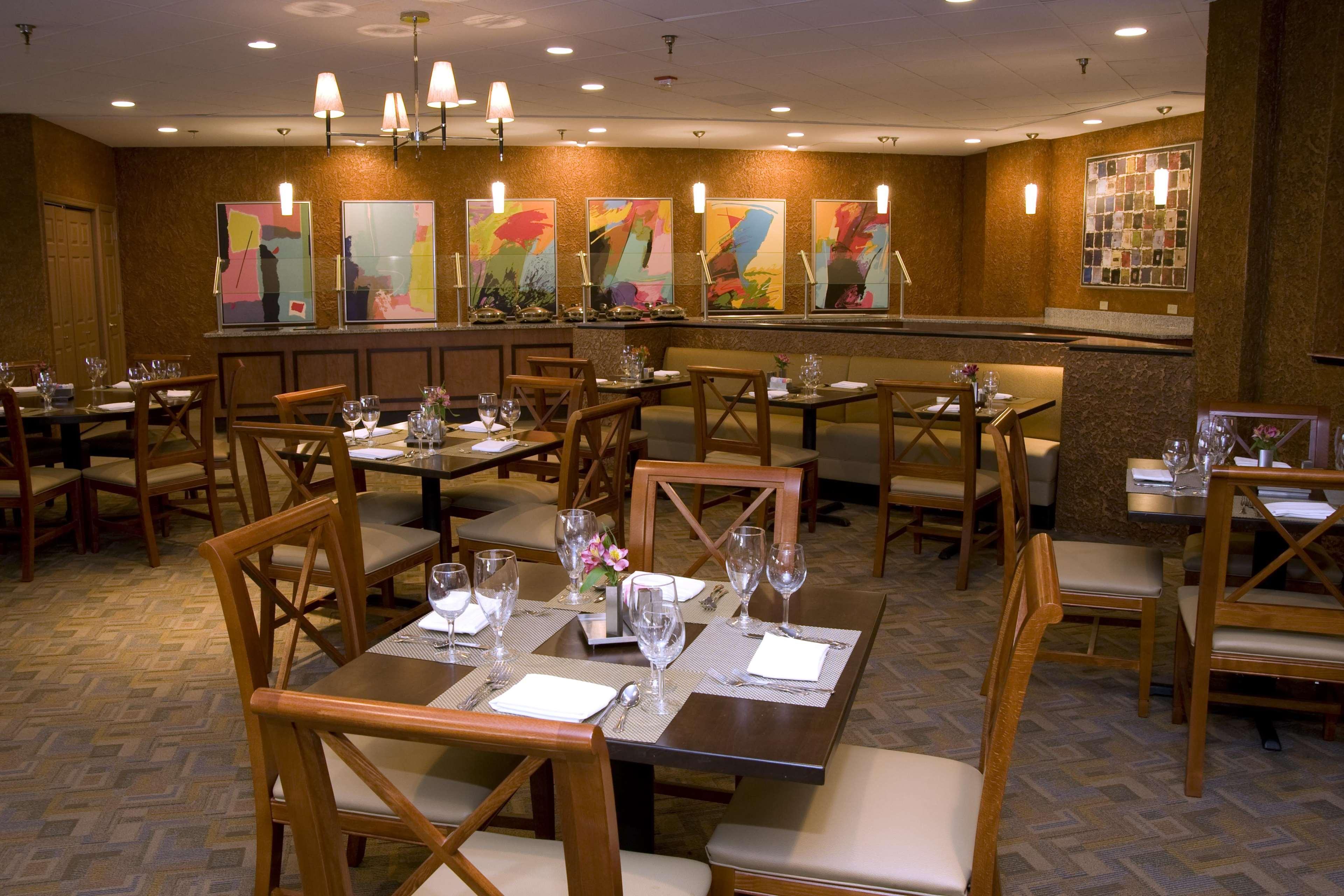 Doubletree By Hilton St. Louis At Westport Hotel Maryland Heights Restaurant billede