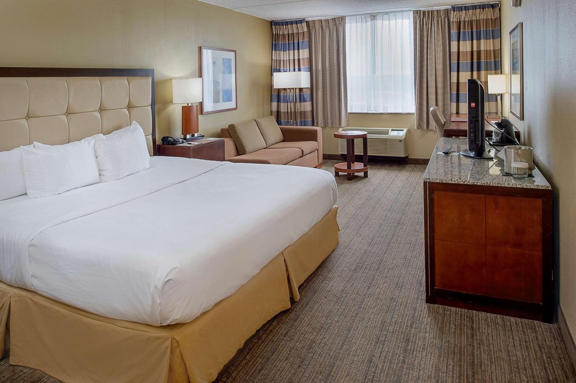 Doubletree By Hilton St. Louis At Westport Hotel Maryland Heights Eksteriør billede