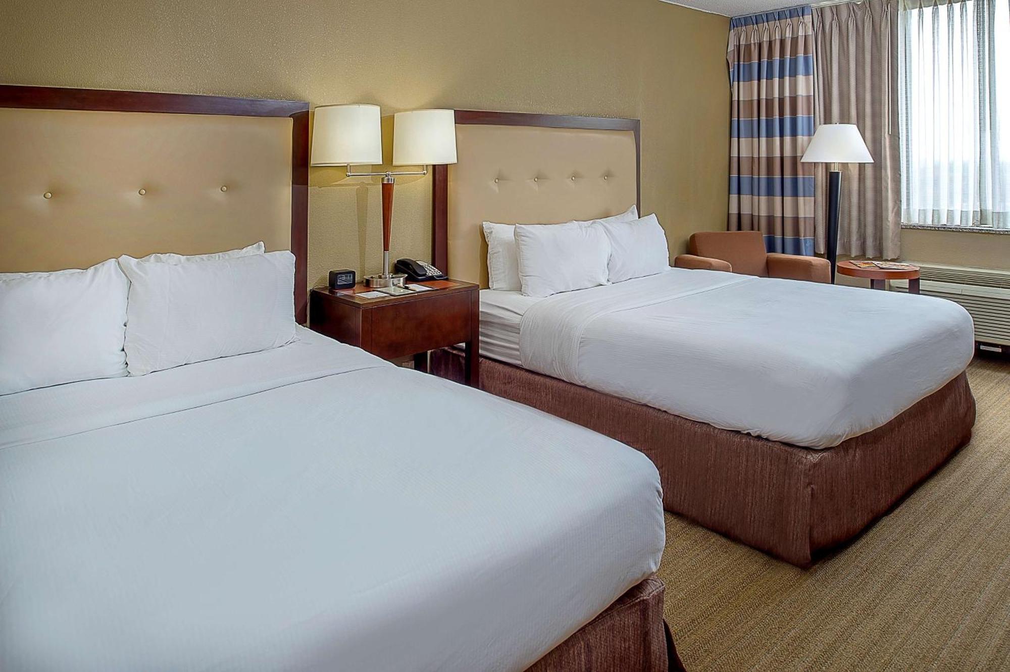 Doubletree By Hilton St. Louis At Westport Hotel Maryland Heights Eksteriør billede