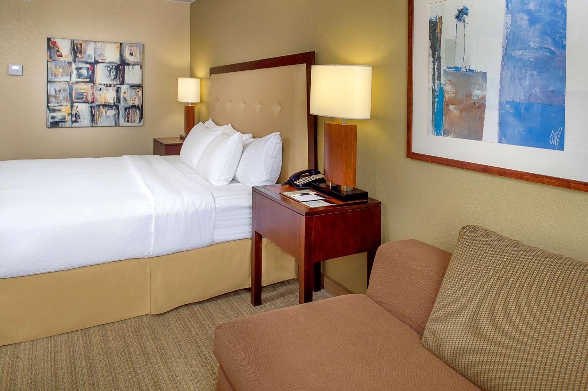 Doubletree By Hilton St. Louis At Westport Hotel Maryland Heights Eksteriør billede