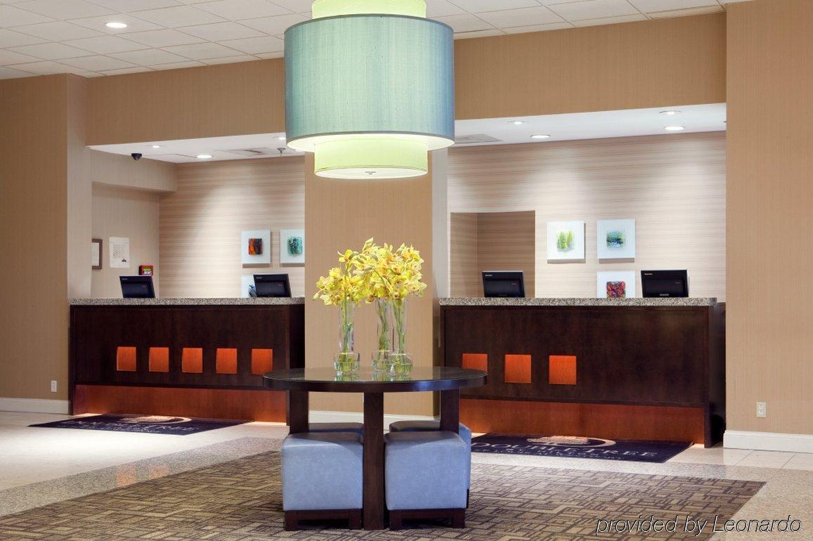 Doubletree By Hilton St. Louis At Westport Hotel Maryland Heights Eksteriør billede
